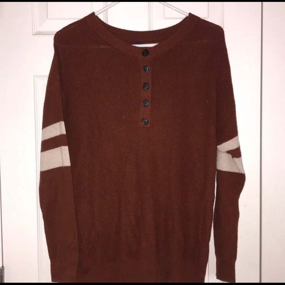 American Eagle Sweater